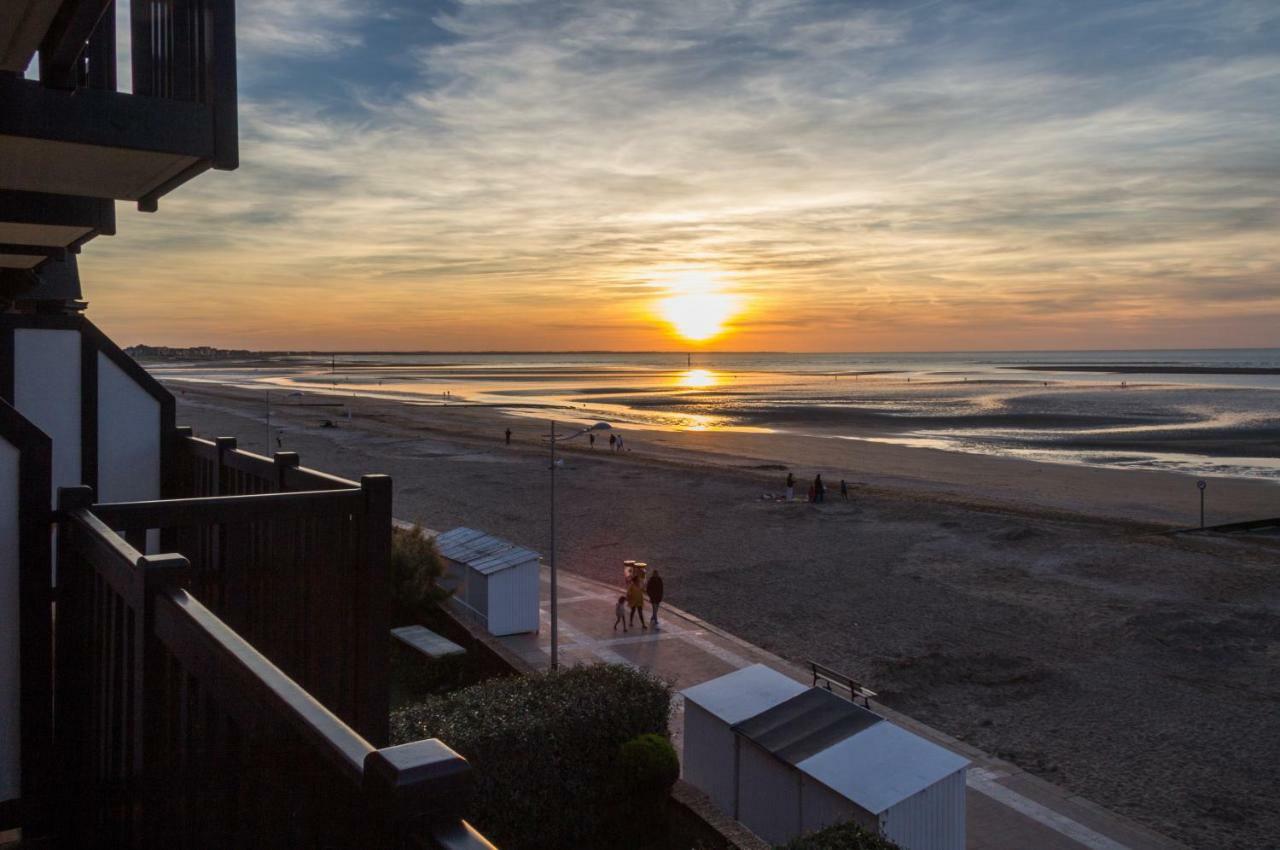 Charmant Appartement Face A La Mer Avec Balcon Houlgate Dış mekan fotoğraf